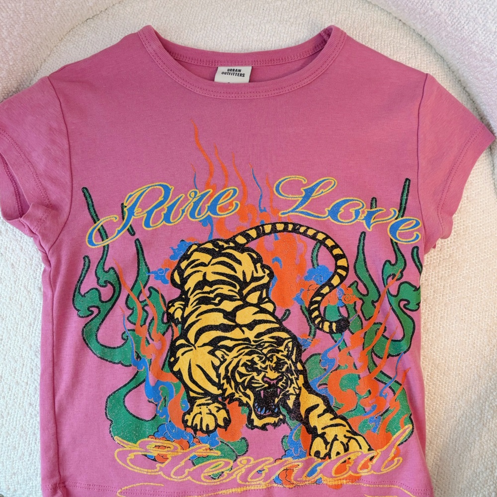 urban outfitters graphic baby tee